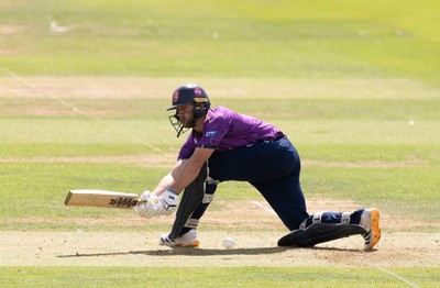 070826 - Glamorgan v Essex, Metro Bank One Day Cup - Noah Thain of Essex plays a shot
