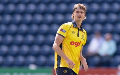 070826 - Glamorgan v Essex, Metro Bank One Day Cup - Connor O'Riordan of Glamorgan bowls