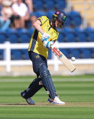070826 - Glamorgan v Essex, Metro Bank One Day Cup - Harry Wallace of Glamorgan hits a four
