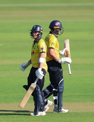 070826 - Glamorgan v Essex, Metro Bank One Day Cup - Timm van der Gugten of Glamorgan and Alex Horton of Glamorgan during their partnership