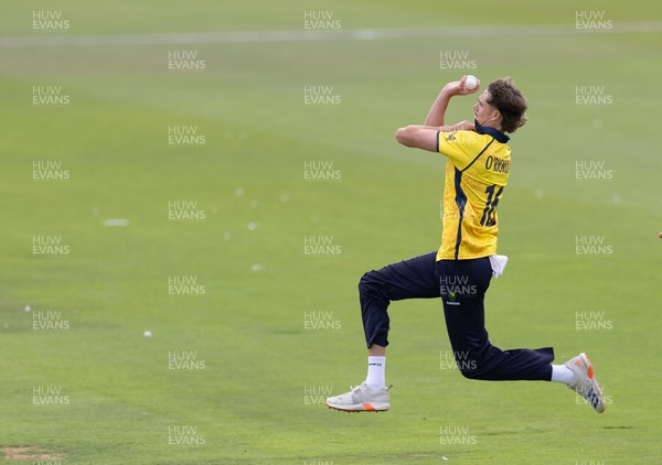 070826 - Glamorgan v Essex, Metro Bank One Day Cup - Connor O'Riordan of Glamorgan bowls