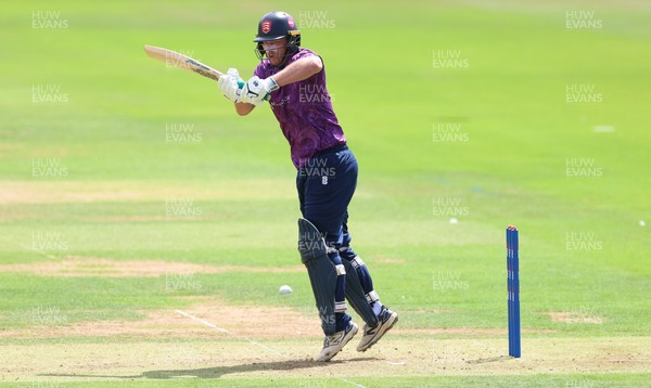 070826 - Glamorgan v Essex, Metro Bank One Day Cup - Tom Westley of Essex plays a shot