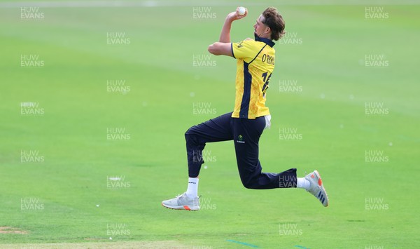 070826 - Glamorgan v Essex, Metro Bank One Day Cup - Connor O'Riordan of Glamorgan bowls