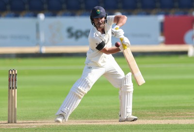 240926 Glamorgan v Essex, Rothesay County Championship Division 1 - Kiran Carlson of Glamorgan plays a shot