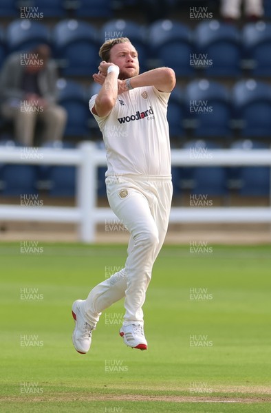 240926 Glamorgan v Essex, Rothesay County Championship Division 1 - Sam Cook of Essex bowls