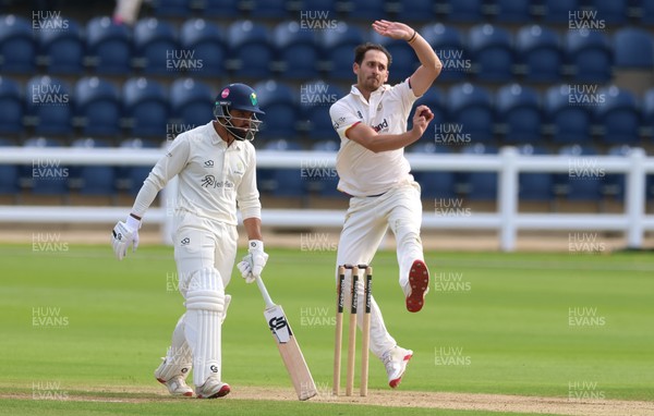 240926 Glamorgan v Essex, Rothesay County Championship Division 1 - Zaman Akhter of Essex bowls