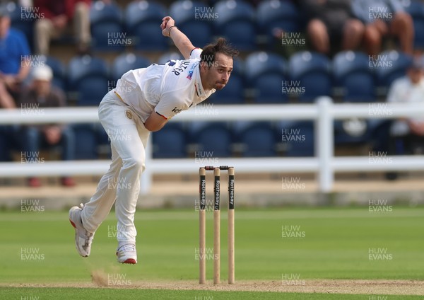 240926 Glamorgan v Essex, Rothesay County Championship Division 1 - Zaman Akhter of Essex bowls