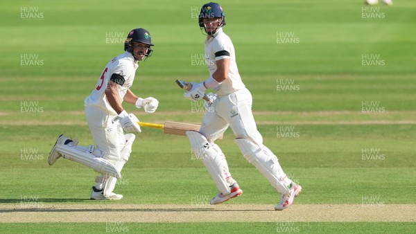 240926 Glamorgan v Essex, Rothesay County Championship Division 1 - Kiran Carlson of Glamorgan and Asa Tribe of Glamorgan during their partnership