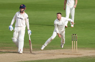 260926 - Glamorgan v Essex - Rothesay County Championship Division 1 - Mason Crane of Glamorgan bowling
