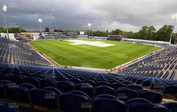 090819 - Glamorgan v Essex Eagles, Vitality Blast - A general view of Sophia Gardens Cardiff as the covers are in place ahead of the start of match