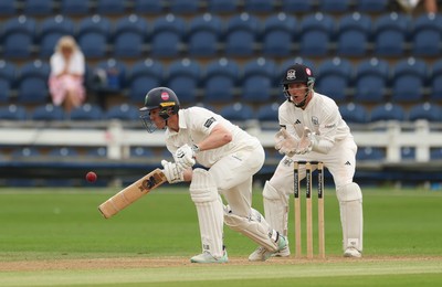 Glamorgan v Gloucestershire 010725