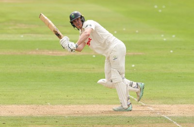 010725  Glamorgan v Gloucestershire, Rothesay County Championship Division 2 - Ben Kellaway of Glamorgan plays a shot