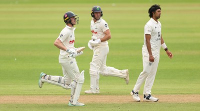 010725  Glamorgan v Gloucestershire, Rothesay County Championship Division 2 - Ben Kellaway of Glamorgan and Colin Ingram of Glamorgan add the runs as they both make 100