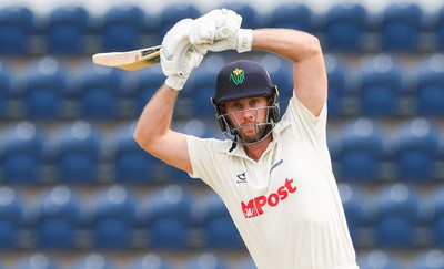 010725  Glamorgan v Gloucestershire, Rothesay County Championship Division 2 - Chris Cooke of Glamorgan plays a shot