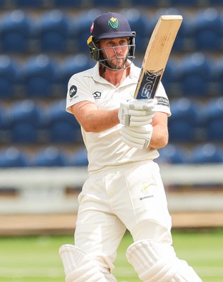 010725  Glamorgan v Gloucestershire, Rothesay County Championship Division 2 - Chris Cooke of Glamorgan plays a shot