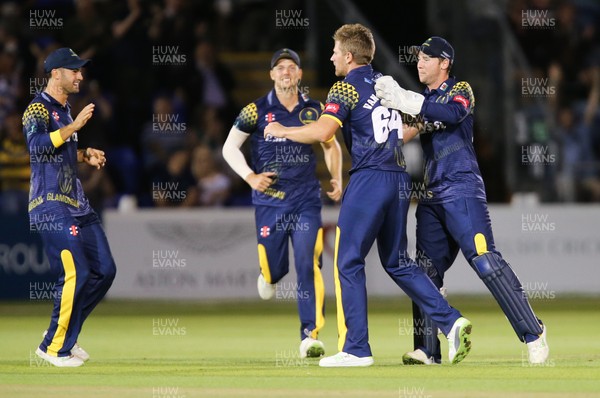 030818 - Glamorgan v Gloucestershire, Vitality Blast - Timm van der Gugten of Glamorgan celebrates with team mates after he bowls out Andrew Tye of Gloucestershire with the final ball to win the match