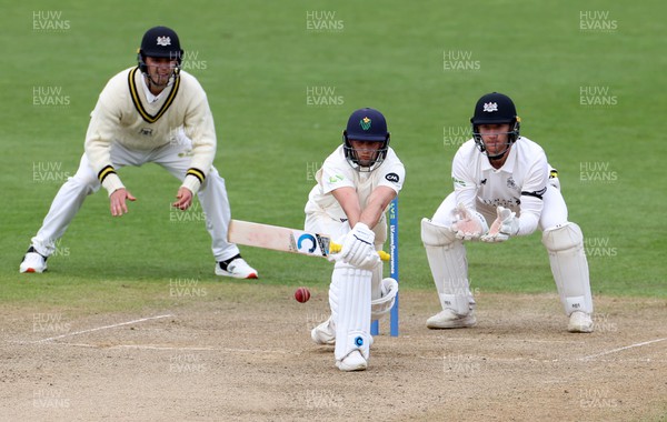 090423 - Glamorgan v Gloucestershire - LV= County Championship - Billy Root of Glamorgan batting