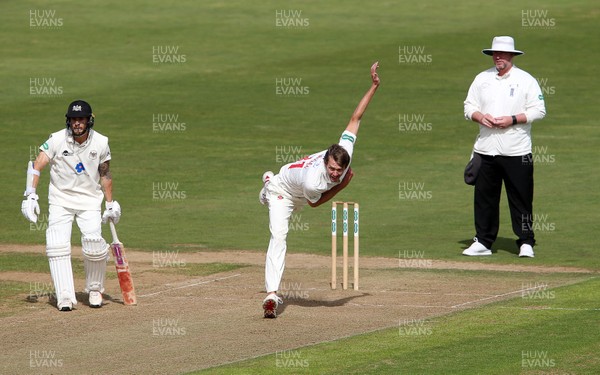 100918 - Glamorgan v Gloucestershire - Specsavers Championship Division Two - Michael Hogan of Glamorgan bowling