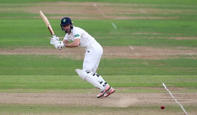 Glamorgan v Gloucestershire 120918