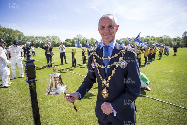 140519 - Glamorgan v Gloucestershire - Specsavers County Championship - Division Two - Mayor of Newport Malcolm Linton rings the bell