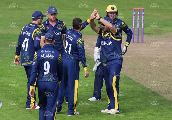180518 - Glamorgan v Gloucestershire, Royal London One Day Cup - Glamorgan celebrate ofter George Hankins of Gloucestershire is given out, LBW, off the bowling of Andrew Salter