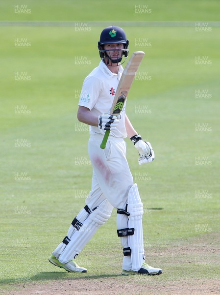 220917 - Glamorgan v Gloucestershire - Specsavers County Championship Division Two - Nick Selman of Glamorgan acknowledges his half century