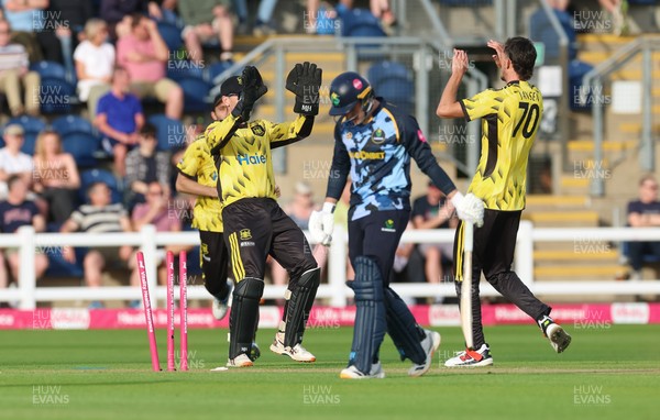 230526 - Glamorgan v Gloucestershire, Vitality Blast Men - Duan Jansen of Gloucestershire celebrates as Alex Horton of Glamorgan is bowled