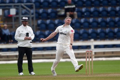 280924 - Glamorgan v Gloucestershire - County Championship - Timm Van Der Gugten of Glamorgan bowling