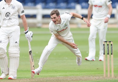 290625  Glamorgan v Gloucestershire, Rothesay County Championship Division 2 - Andy Gorvin of Glamorgan bowls