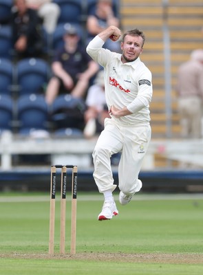 290625  Glamorgan v Gloucestershire, Rothesay County Championship Division 2 - Mason Crane of Glamorgan bowls