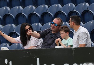 290625  Glamorgan v Gloucestershire, Rothesay County Championship Division 2 - Faces in the Glamorgan crowd