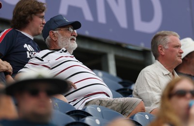 290625  Glamorgan v Gloucestershire, Rothesay County Championship Division 2 - Faces in the Glamorgan crowd