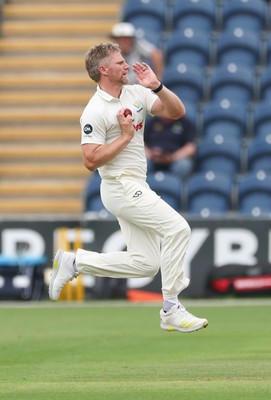 290625  Glamorgan v Gloucestershire, Rothesay County Championship Division 2 - Timm van der Gugten of Glamorgan bowls