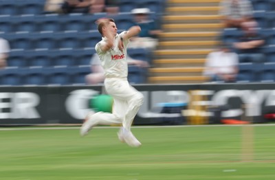 290625  Glamorgan v Gloucestershire, Rothesay County Championship Division 2 - Andy Gorvin of Glamorgan bowls