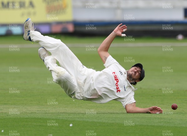 290625  Glamorgan v Gloucestershire, Rothesay County Championship Division 2 - Kiran Carlson of Glamorgan just fails to catch Ollie Price of Gloucestershire