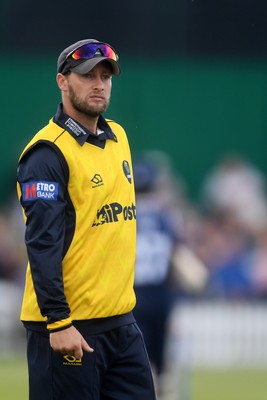 050825 - Glamorgan v Hampshire - Metro Bank One Day Cup - Billy Root of Glamorgan