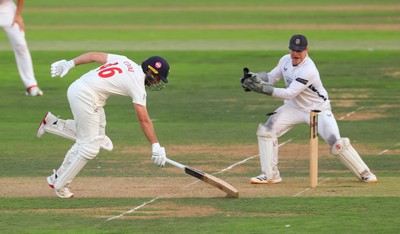270826 - Glamorgan v Hampshire, Rothesay County Championship Division 1 - Chris Cooke of Glamorgan survives a runout attempt and appeal