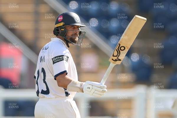 270826 - Glamorgan v Hampshire, Rothesay County Championship Division 1 - Jake Lehmann of Hampshire marks his 50 runs