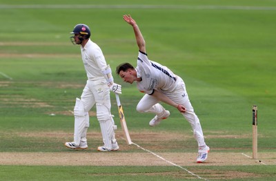 280826 - Glamorgan v Hampshire, Rothesay County Championship Division 1 - Sonny Baker of Hampshire bowling