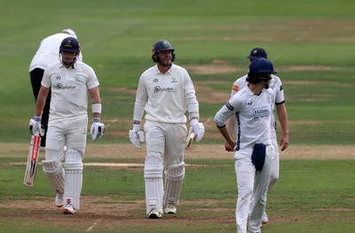 280826 - Glamorgan v Hampshire, Rothesay County Championship Division 1 - Dan Douthwaite and Timm Van Der Gugten