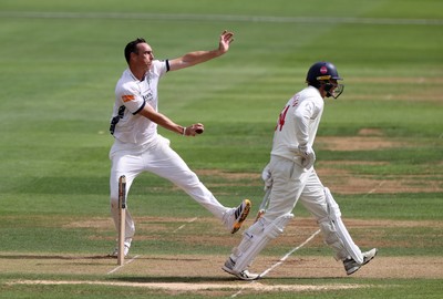 280826 - Glamorgan v Hampshire, Rothesay County Championship Division 1 - Kyle Abbott of Hampshire bowling