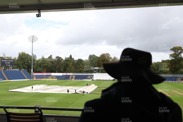 280826 - Glamorgan v Hampshire, Rothesay County Championship Division 1 - The rain covers go on as rain delays play