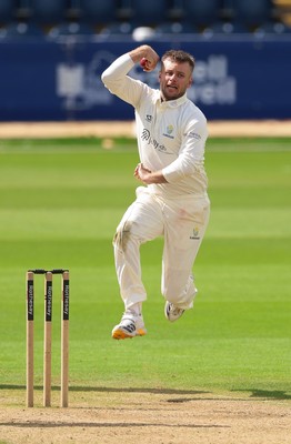 300826 Glamorgan v Hampshire, Rothesay County Championship Division 1 - Mason Crane of Glamorgan bowls