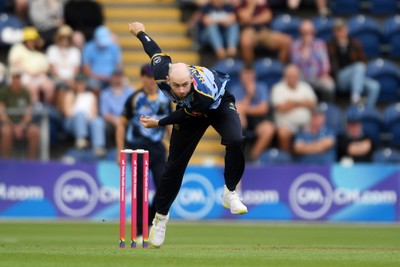 060725 - Glamorgan v Kent - T20, Vitality Blast - Jamie Mcilroy of Glamorgan bowling
