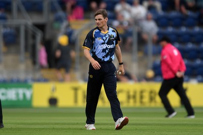 060725 - Glamorgan v Kent - T20, Vitality Blast - Fred Klaassen of Kent is bowled and caught out by Andy Gorvin of Glamorgan
