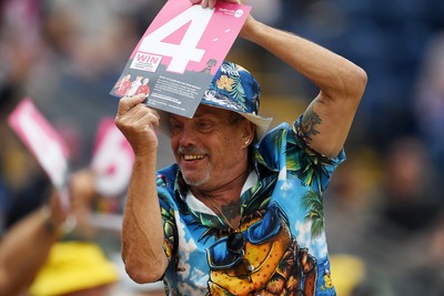 060725 - Glamorgan v Kent - T20, Vitality Blast - Fans