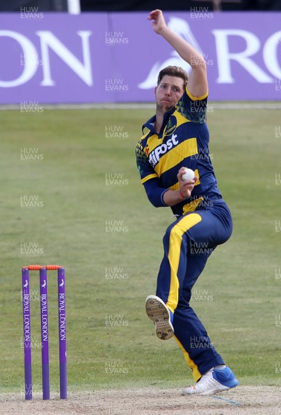 140517 - Glamorgan v Kent - Royal London One-Day Cup - Craig Meschede of Glamorgan bowling