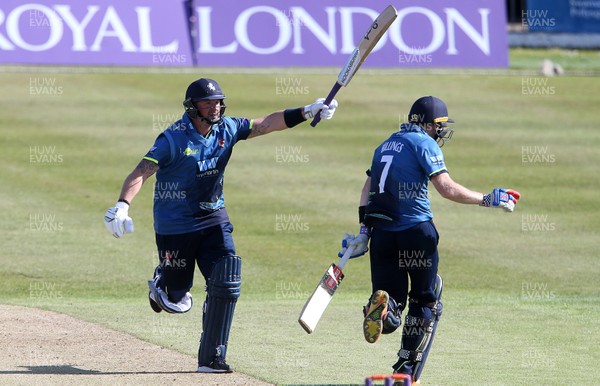 140517 - Glamorgan v Kent - Royal London One-Day Cup - Darren Stevens of Kent celebrates hitting his century