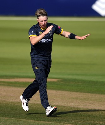 160621 - Glamorgan v Kent - T20 Vitality Blast - Dan Douthwaite of Glamorgan celebrates the wicket of Sam Billings of Kent