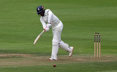 220725 - Glamorgan v Kent - Rothesay County Championship Division 2 - Daniel Bell-Drummond of Kent batting